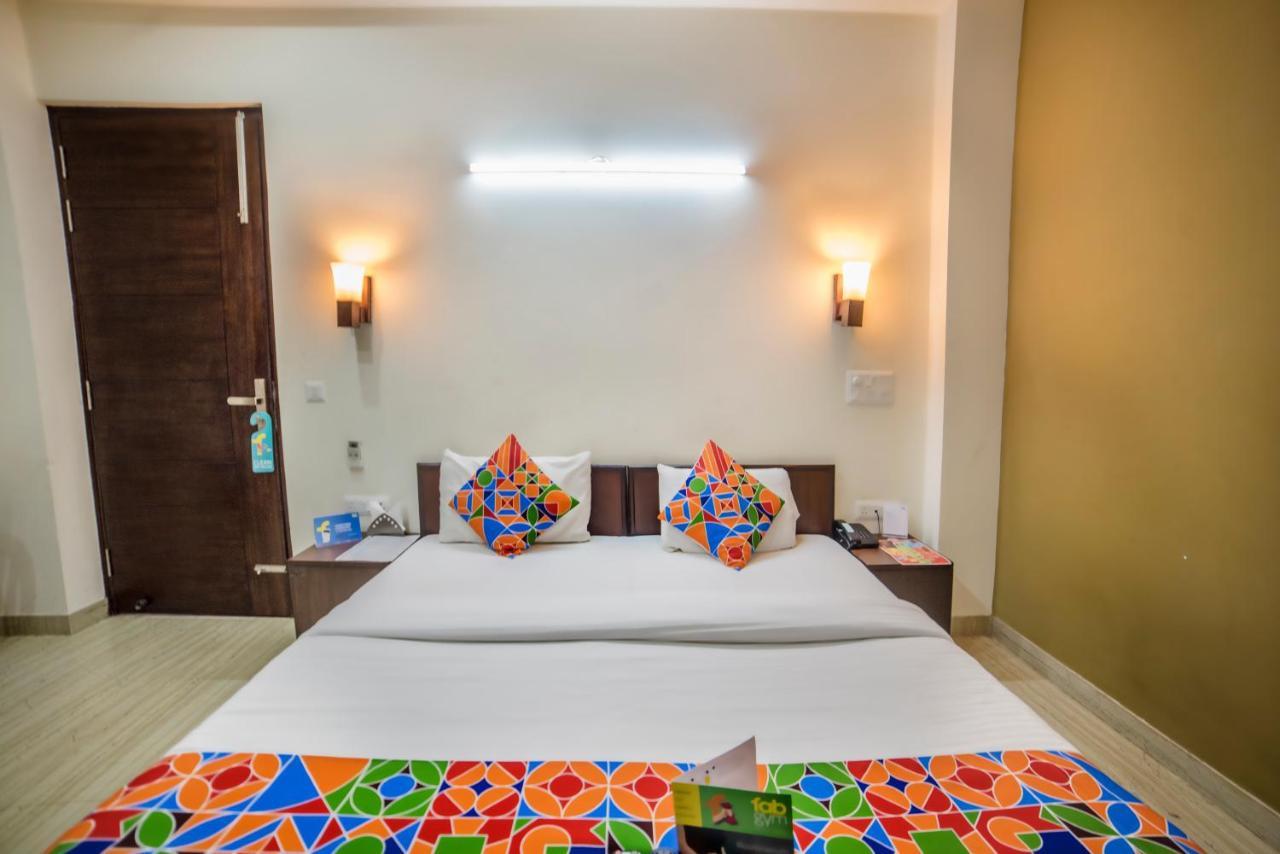 Fabhotel Mannat Residency Sec 52 Гургаон Экстерьер фото