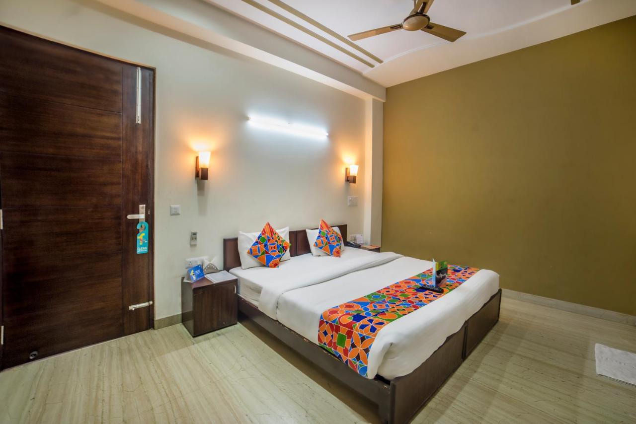 Fabhotel Mannat Residency Sec 52 Гургаон Экстерьер фото