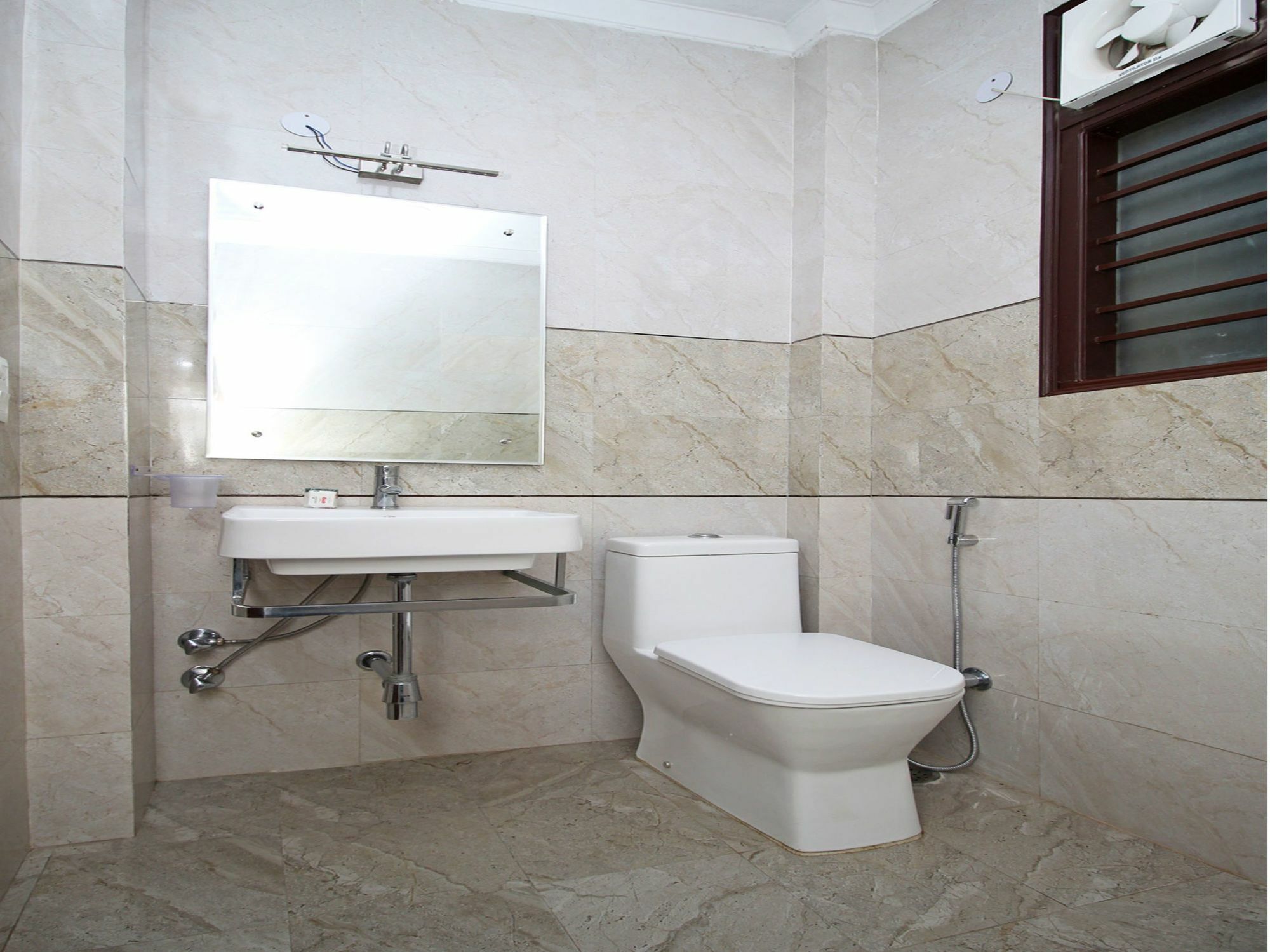 Fabhotel Mannat Residency Sec 52 Гургаон Экстерьер фото