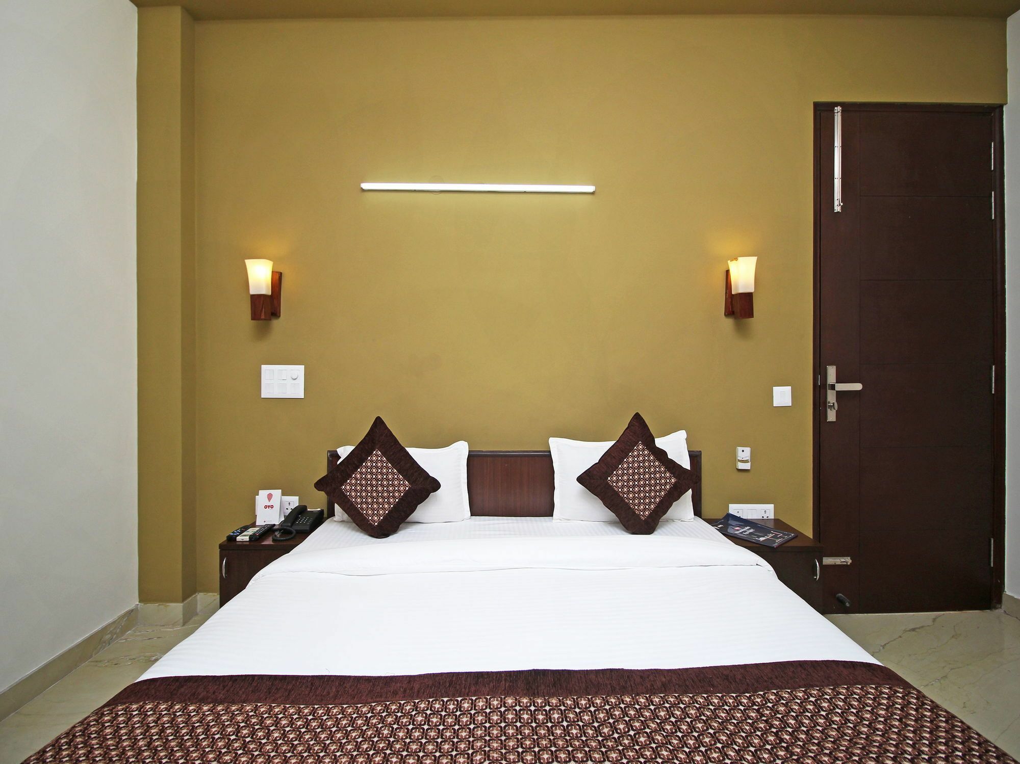 Fabhotel Mannat Residency Sec 52 Гургаон Экстерьер фото